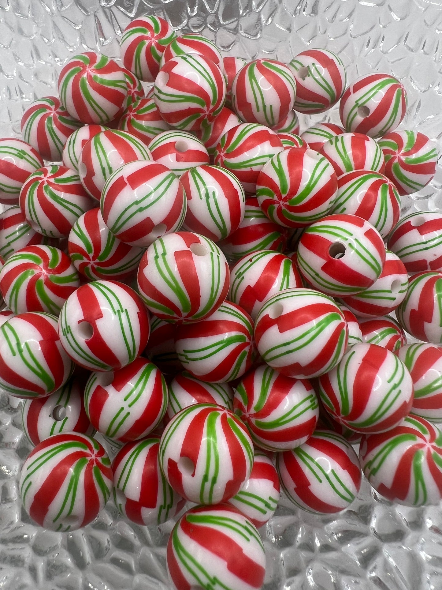 Peppermint Swirl 16mm Bead (1pc)