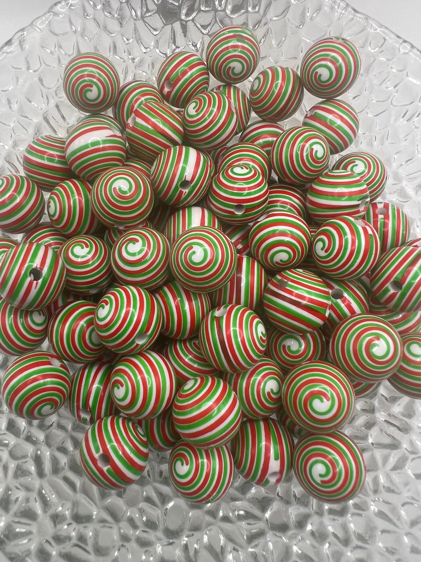 Christmas Swirl 16mm Bead
